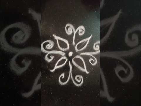 Beautiful hand free rangoli design #daily #indianart #muggulu #rangoli #shortvideo