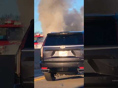 FIRE DEPARTMENT PUTS FIRE OUT ON BURNING CAR ON BUSY HIGHWAY #fireservice #firefighter #fire #car