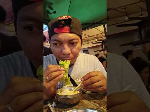 eating sangyupsal #entertainment #funny #hungry #mukbang #hungrymukbangers #food #shorts