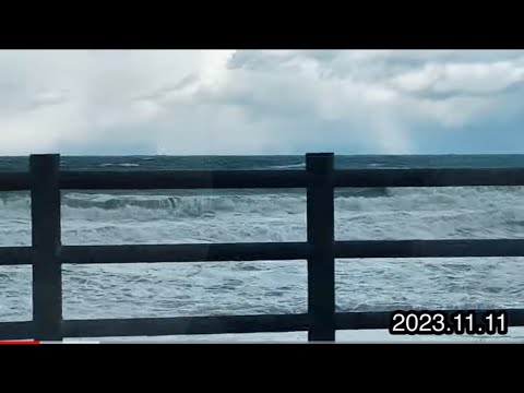 【デンジャラスロード】すぐそこで日本海が荒れ狂っている鯵ヶ沢町の海岸線道路をドライブした日。