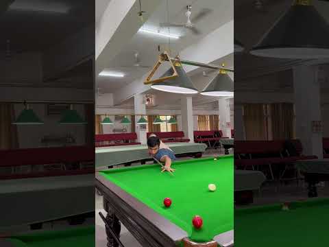 Playing snooker at IIT Roorkee Thomso’23❤️💸 #shorts #vlogging