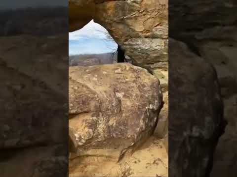 Rock bridge #redrivergorge