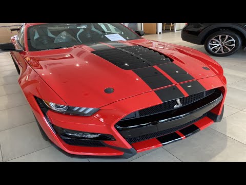 2022 Shelby GT500 CFTP in Race Red