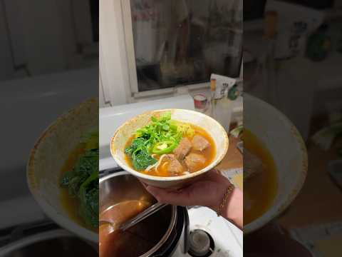 Taiwanese beef noodle soup 🌿 #shortsvideo #shortscooking #beefnoodlesoup #taiwanesefood