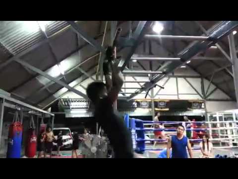 Buakaw climbing training again