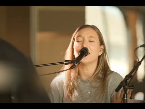 You Satisfy - Sarahbeth Smith | UPPERROOM Monday Set 11/11/2024