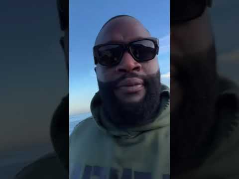 Rick Ross was certain he spotted a whale in South Africa.🇿🇦