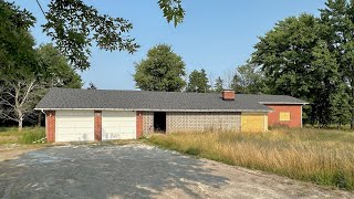 Creepy ABANDONED 1970’s Home With Secret Tunnels Found In The Middle Of Nowhere | WHAT DID I FIND?!?