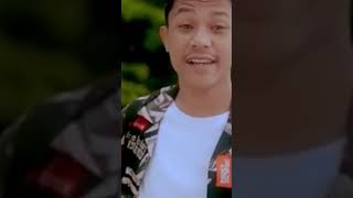 Wanita Terbaik - Andre Mastijan #IndonesianMusic 🇮🇩 #WanitaTerbaik 🎶  #AndreMastijan 🎧