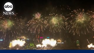 New Year's 2025: Hong Kong says goodbye to 2024 with fireworks