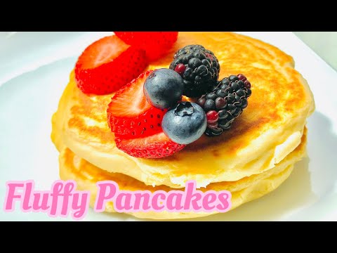 How to make EASY FLUFFY PANCAKES!! || NO EGGS