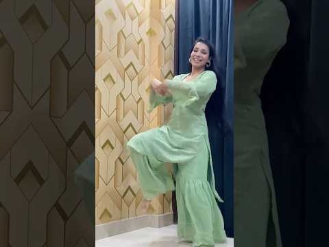 Suit tere evergreen | Dance Video #ishanirocks #dancevideo #trending #viralshorts