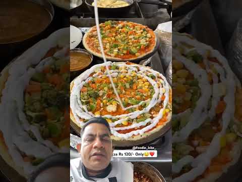 Moong dal pizz amezing #pizza #streetfood #indianstreetfood #foodie #viralvideo