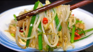 How to stir-fry bean sprouts so that they are delicious and not soupy? It turns out that the method