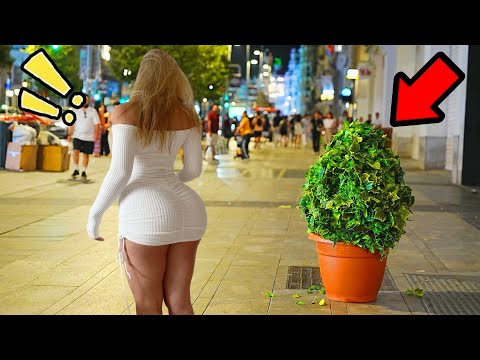 IN SPAIN CUTE WOMEN AND MEN GET THE CRAZIEST SCARES !! BUSHMAN PRANK