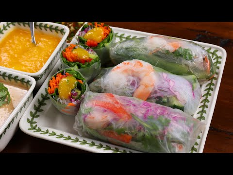 Wollamssam (Korean style Vietnamese rice paper rolls: 월남쌈)