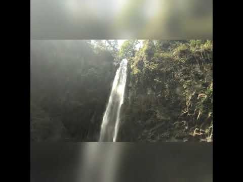 Keindahan Air Terjun Grojogan Sewu - Tawangmangu