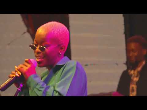 BRANDY MAINA-  LIVE PERFORMANCE @ CHARISMA LIVE