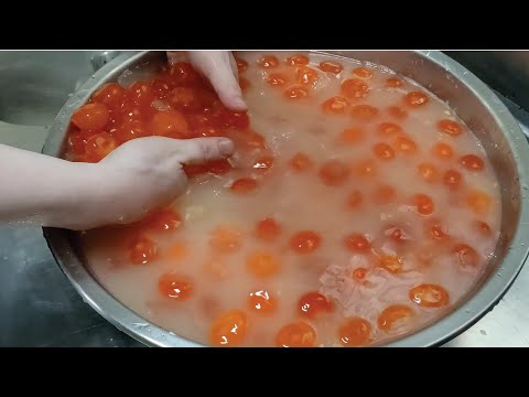 Salted Duck egg Yolk pastry Making    /傳承三代堅持手作-榮泉餅鋪古早味蛋黃酥製作-Taiwan Street Food