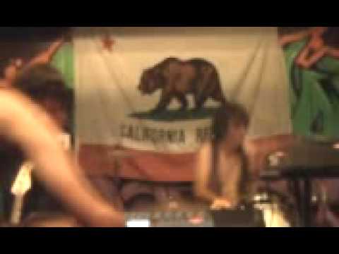 Da Bears - 3) Surf Lord (outro) @ Che Cafe