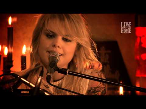 Coeur de Pirate - Live@Home - Part 2 - Pour un infidèle, Berceuse