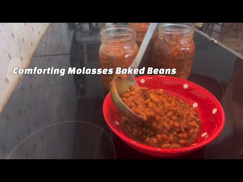 Comforting Molasses Baked Beans