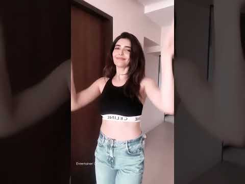 People ~ Karishma Tanna 🔥😍| #dance #shorts #dancecover