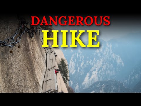 MOST DANGEROUS and SCARY HIKING TRAIL IN CHINA