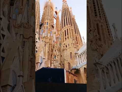 #2817 TRAVEL TIME - A Morning Visit @Basilica de La Sagrada Familia (P5), Barcelona, Spain, Europa