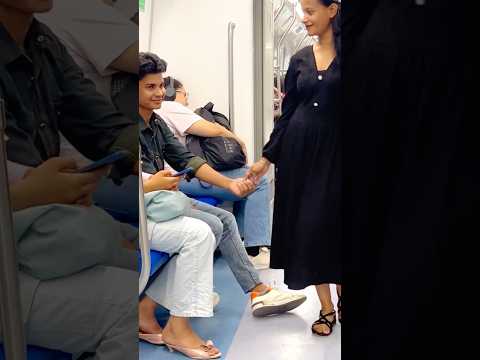 Dehli girl 😂 in metro #shorts #funny #comedy #trendingshorts #trend #metro #yt