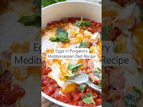 Mediterranean Diet Breakfast Recipe (Eggs in Purgatory!) #shorts #breakfastideas