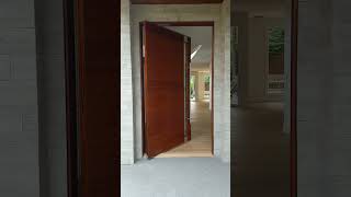 16002 - Large Pivot Door to Grand Entry