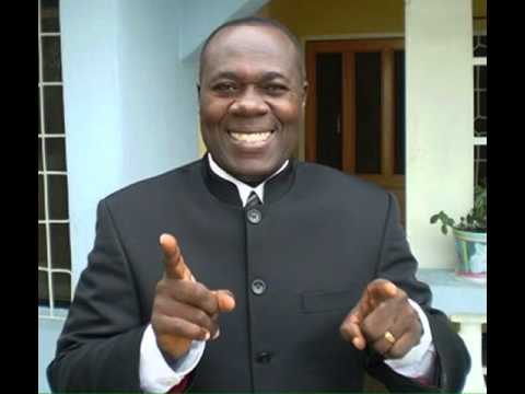 Elder Mireku  -  Monyi Awurade Aye (Praise And Worship)