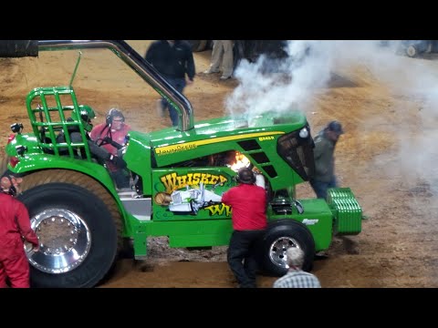 FULL 10,200lb PRO STOCK Tractor Class 🚜 NFMS Championship tractor pull Louisville Ky 2/17/2024