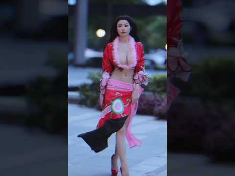 Street fashion chinese girl | cosplay #chinesefashion #shorts