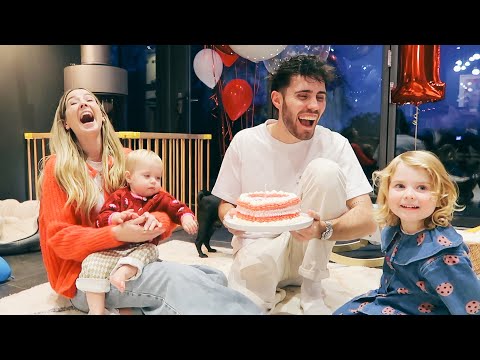 Novies 1st Birthday With The Family | Vlogmas Day 6