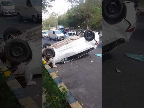 Car accident in Noida #viral#10cr #share and subscribe