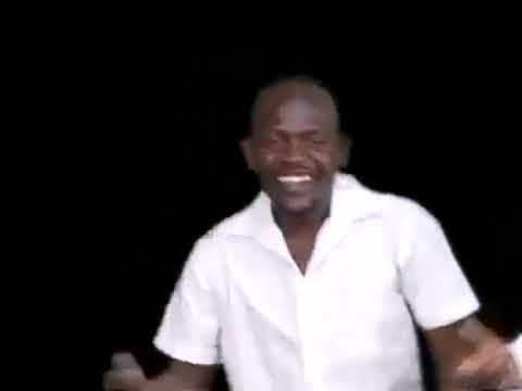 Tongai Moyo - Mweya Wamwari (Naye Album 2006) (Official Video)