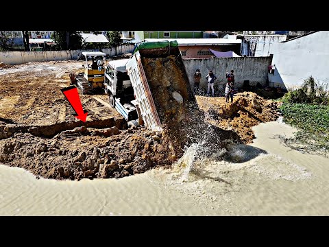 Day2| Dump Truck Fail Stuck Down Again & Pull Out, Landslide Repairing, Komatsu D31P Dozer Operator