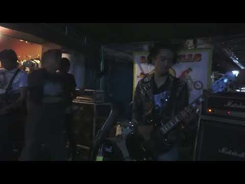 CRIME 84 LIVE AT REDEMPTION X DENDANG FUCKLENTINE (STREET GIGS)