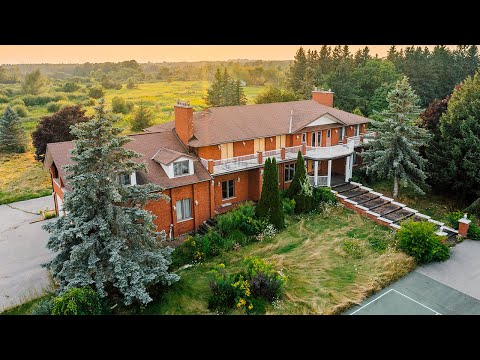 UNBELIEVABLE ABANDONED Retro 1980s Dream Mansion | Untouched Since 1983!