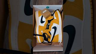 Yellow ochre 1’s shoe review 😭💛😍 #sneakerhead #shoereviews #yellowochrejordan1 #jordan1