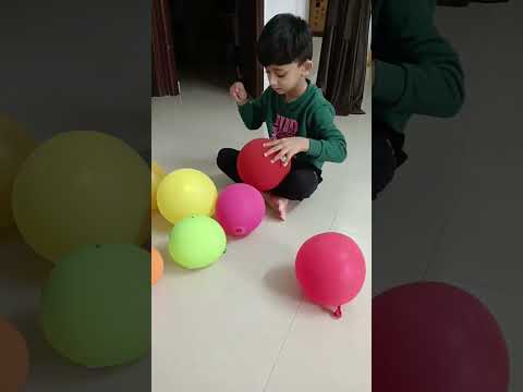 Ballon popping #havingfun #funny #bravekid #shortvideo #shortvideo