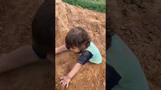 #indian village baby playing🥰🥰#shorts#@toobamalik9 family#trendingsatus #trendingshorts