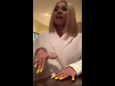 Cardi B enojada por el Coronavirus - (Parodia)