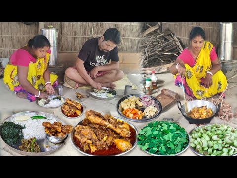 Chicken curry and moringa leaves with kachu bhaja | village traditional cooking | village lifestyle