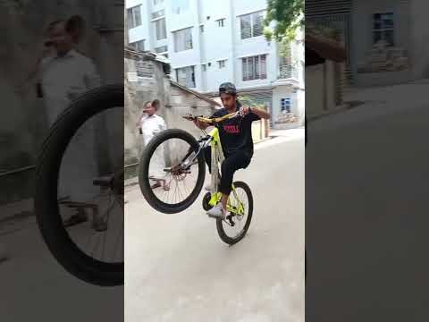 Funny Stunt #subscribe #cycler #shortfeed #shortvideo #shorts #short #shortsviral #shortsyoutube #yt