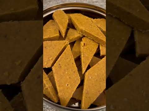 Besan burfi#besan katli#indiansweetrecipe#indiansweetsdesserts