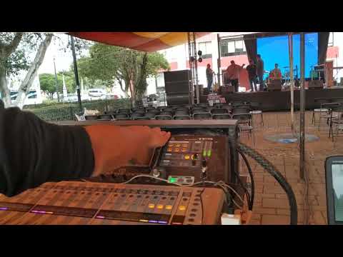 EQUIPO DE AUDIO PARA EVENTO DE RELIGION