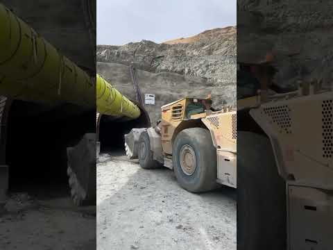 Crazy Underground Loader!